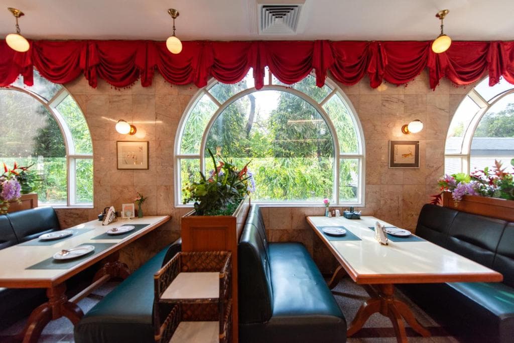 Restaurant seating area